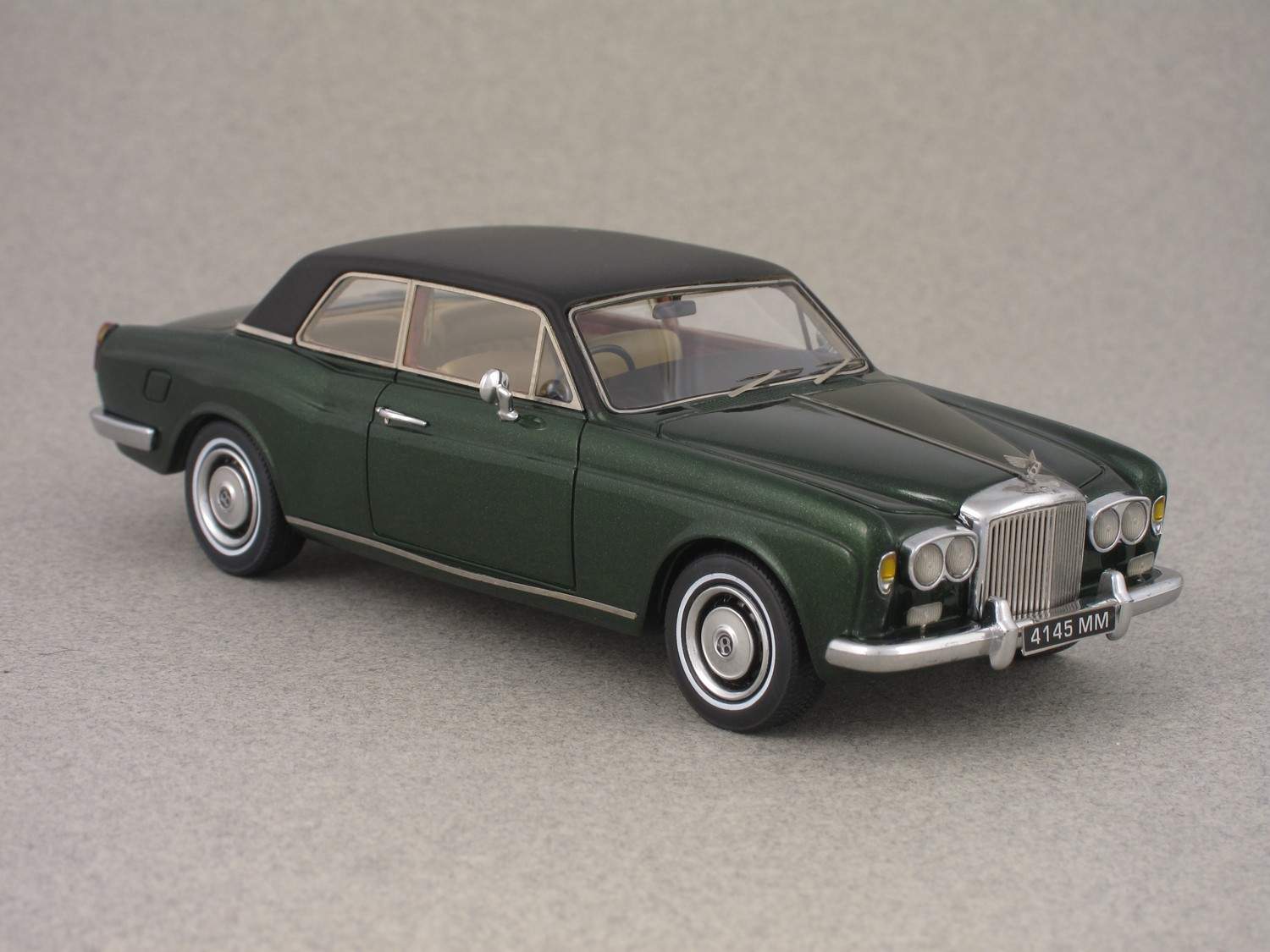 Bentley Corniche green (NEO) 1:43 - Minicarweb