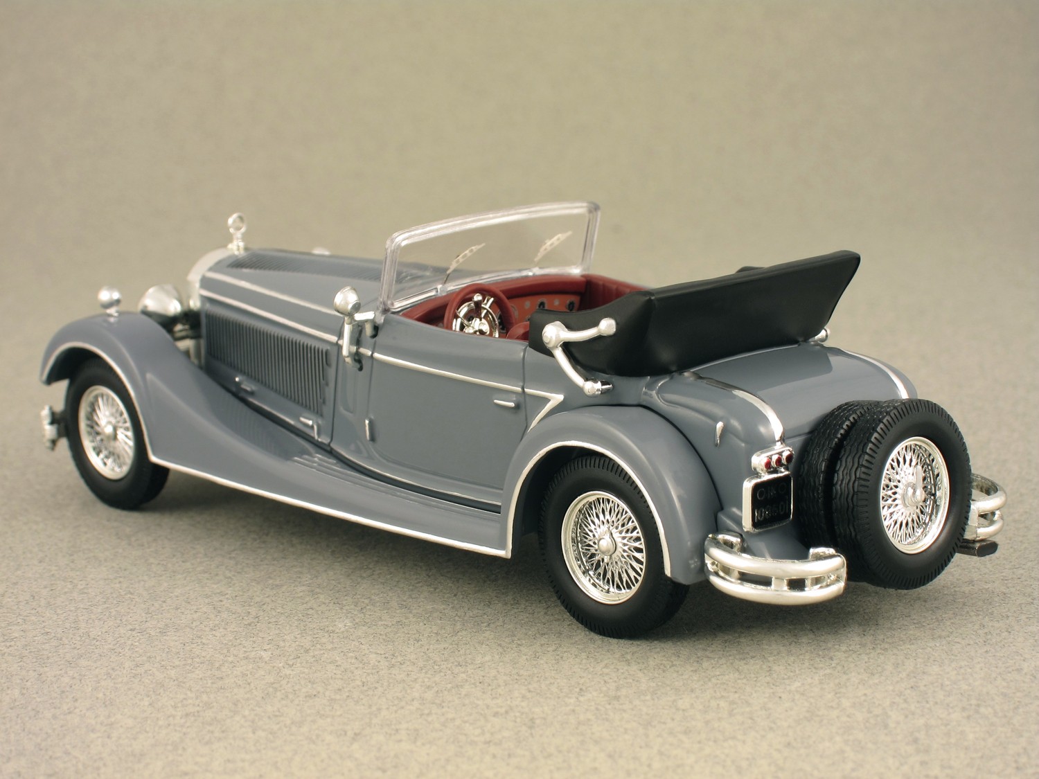 Mercedes SS roadster 1933 (IXO) 1:43 - Minicarweb