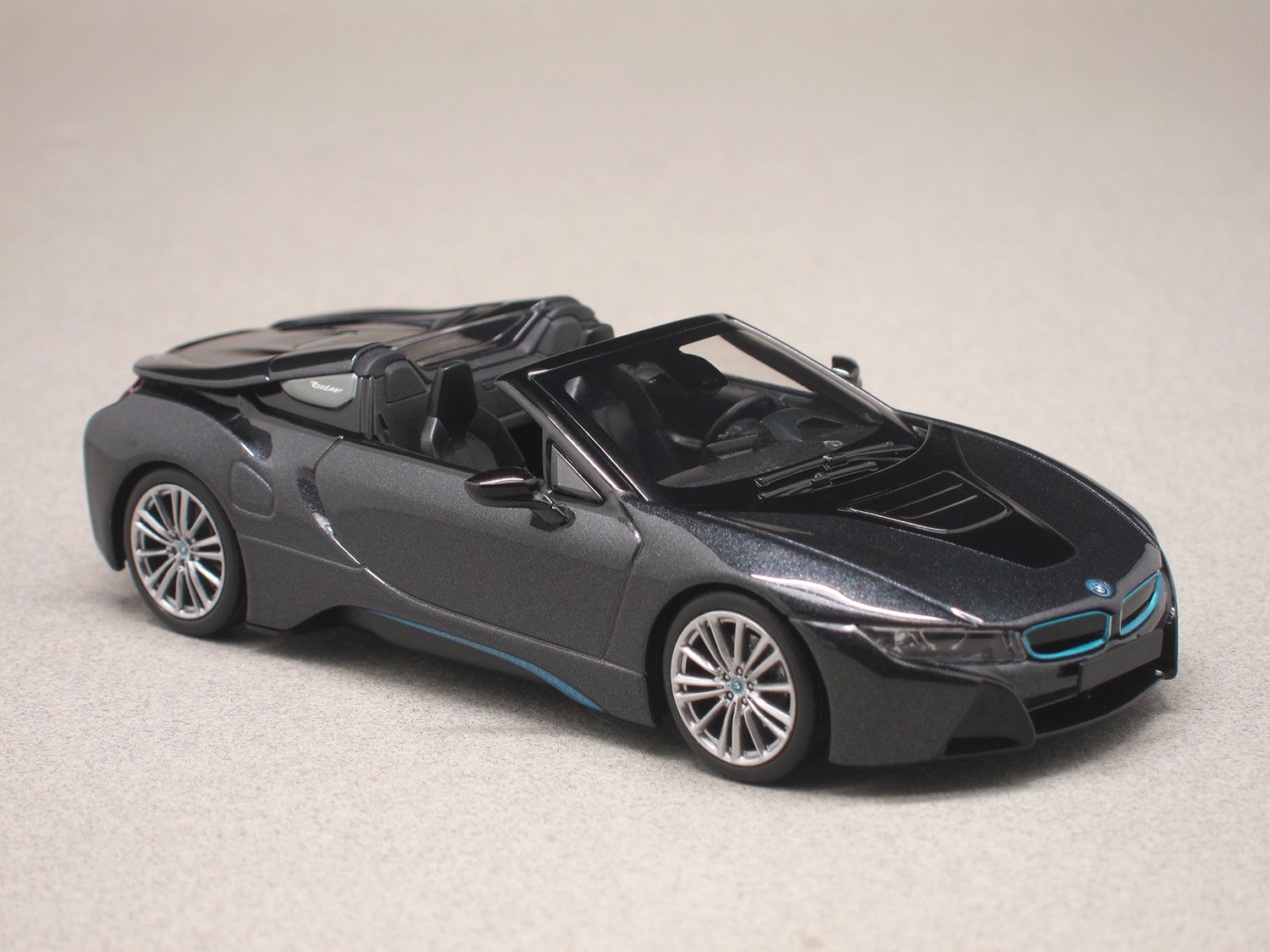 BMW i8 Roadster (Minichamps) 1:43