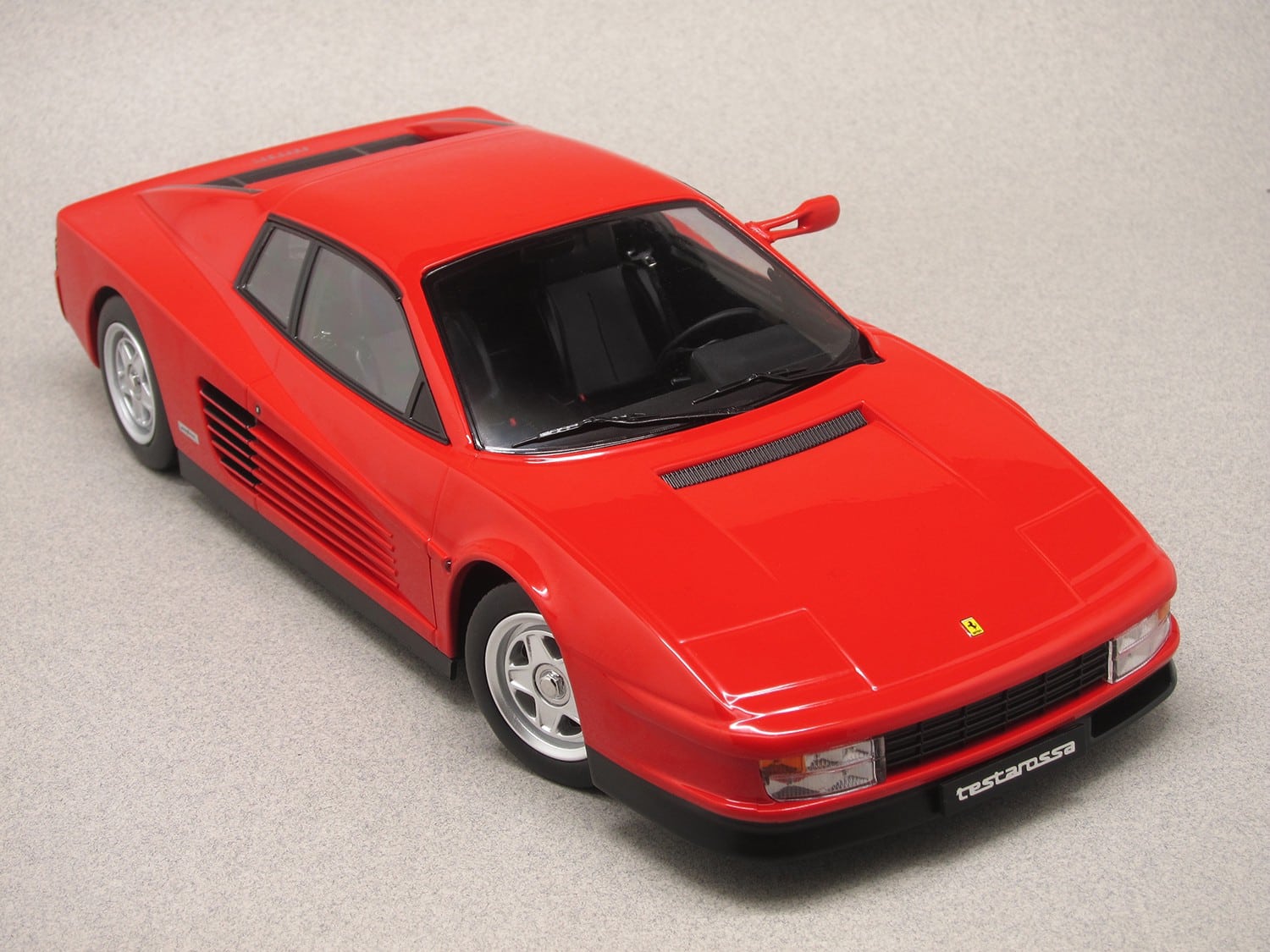 Ferrari Testarossa 1984 (KK Scale) 1:18