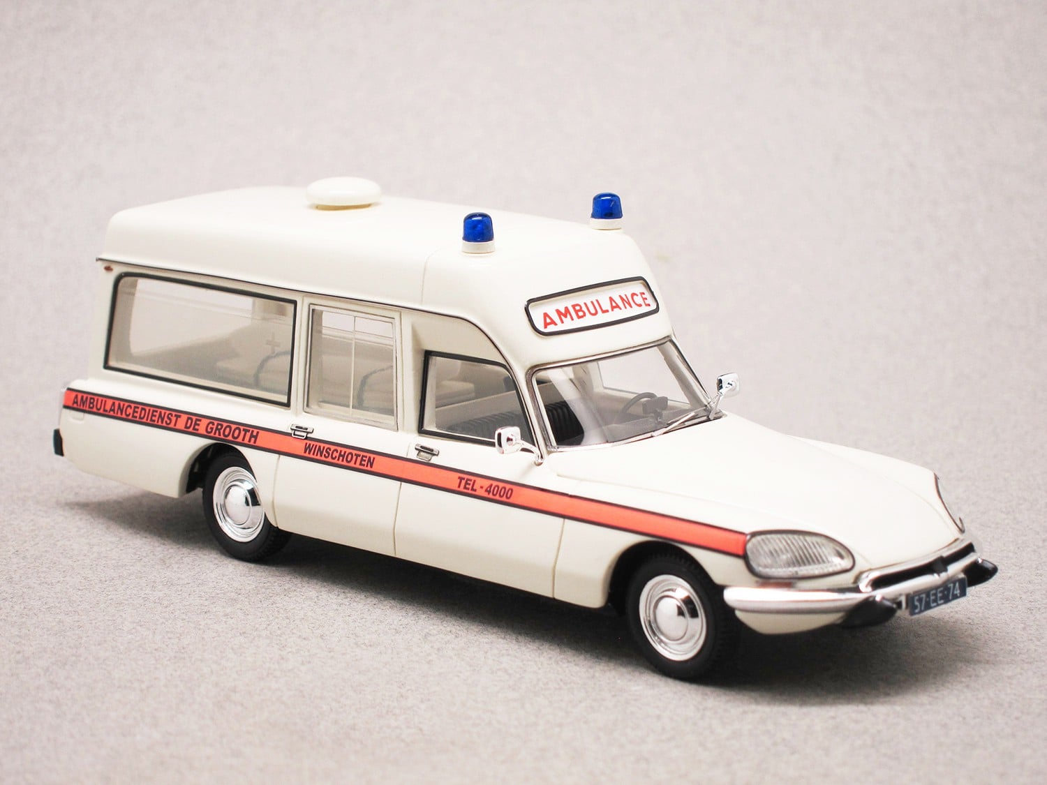 Citroën DS 23 Ambulance De Grooth Winschoten (Matrix) 1/43e