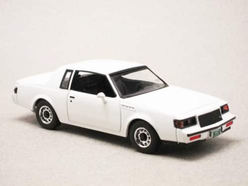 Buick Regal Grand National 1987 blanche (IXO) 1/43e